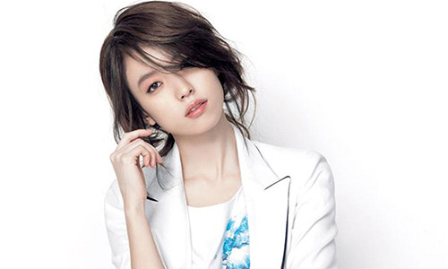 Tuổi Thìn nên biết cách chưng diện để hóa giải tình duyên lận đận - Ảnh minh họa: Internet