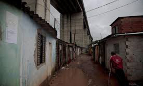 Chỉ vì gia cảnh khó khăn, thiếu tiền tiêu mà hai vợ chồng ở Ấn Độ đã nhẫn tâm bán con gái mình vào nhà chứa tới 3 lần.