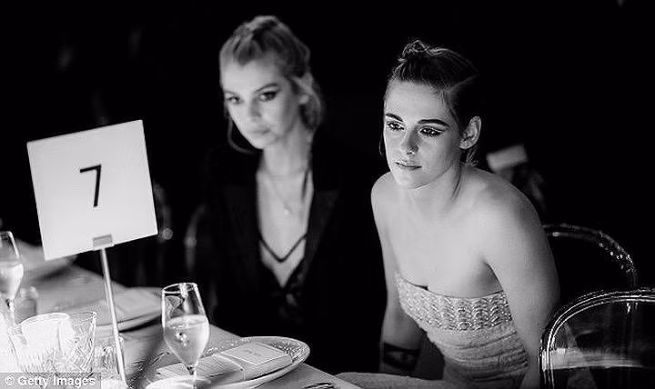 Stella Maxwell chính là người ở bên, gắn bó với Kristen Stewart lâu dài nhất từ trước đến nay.