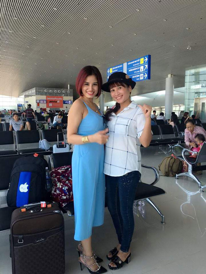 Sau 2 lần thi tại Thách thức danh hài, một lần đạt 100 triệu đồng, 1 lần hụt 150 triệu đồng vào phút chót, chị Lê Thị Dần quyết định bước chân vào showbiz. Chị thừa nhận cuộc sống thay đổi 360 độ. Lịch diễn của chị khá nhiều, nhất là thời điểm sau khi được khán giả biết đến trên truyền hình.