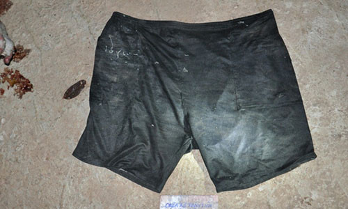 Chiếc quần đùi của nạn nhân.