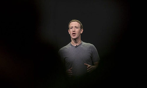 Zuckerberg chịu nhiều chỉ trích vì bê bối “bán đứng” người dùng. (Nguồn: Techcrunch)