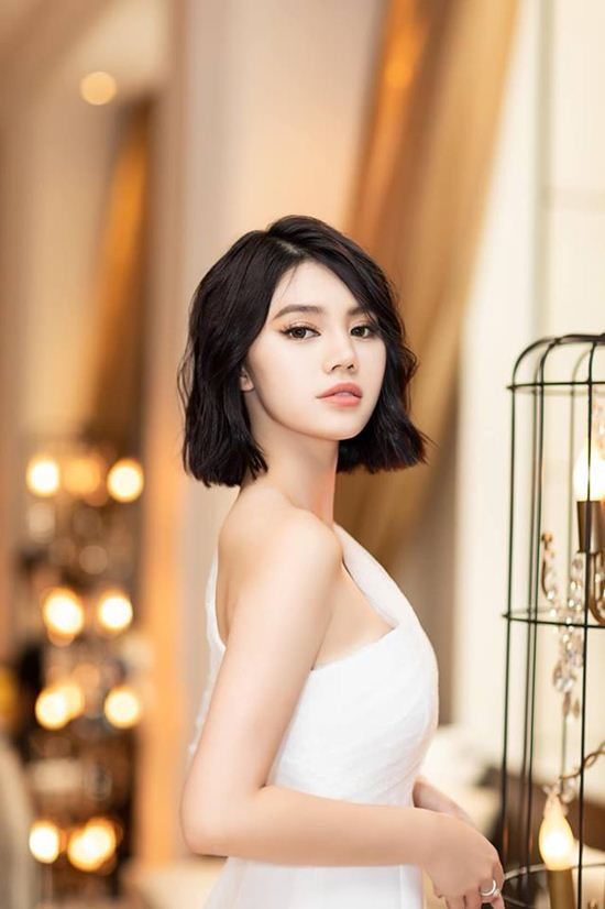 Jolie Nguyen duoc khen nhan sac len huong sau khi cat toc ngan-Hinh-2