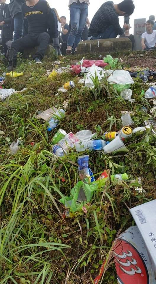 Buc xuc phuot thu xa rac 