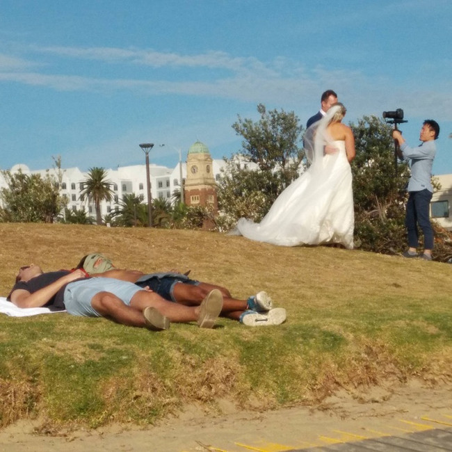 Việc của ai người đấy làm, miễn sao không ảnh hưởng đến nhau.