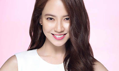  Tuổi Dần: Con giáp này có số làm nữ vương. Từ khi sinh ra đã mang trong người mệnh giàu sang, phú quý. Trong công việc, bạn luôn nhận được sự tín nhiệm của cấp trên.