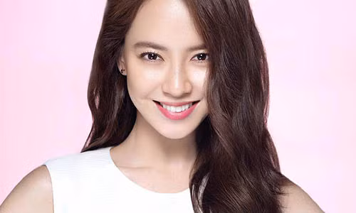  Tuổi Dần: Con giáp này có số làm nữ vương. Từ khi sinh ra đã mang trong người mệnh giàu sang, phú quý. Trong công việc, bạn luôn nhận được sự tín nhiệm của cấp trên.