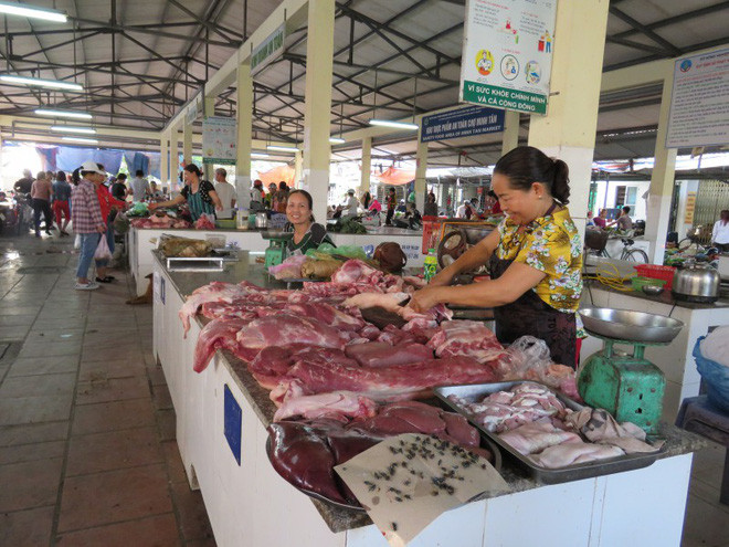 Co ban thit mac man chong con trung cho sap thit-Hinh-2