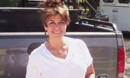 Người phụ nữ chết do ăn hàu ở nhà người thân.