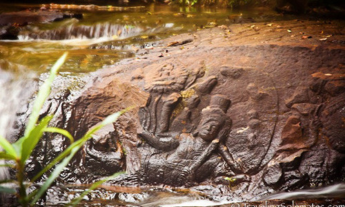 "Dòng sông 1.000 Linga".