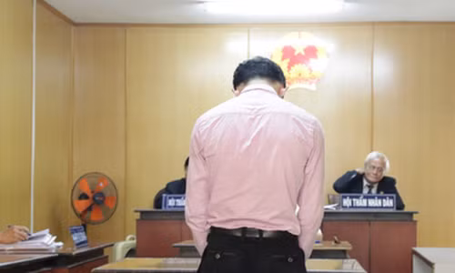 Bị cáo Huyền tại tòa - Ảnh: C.Q