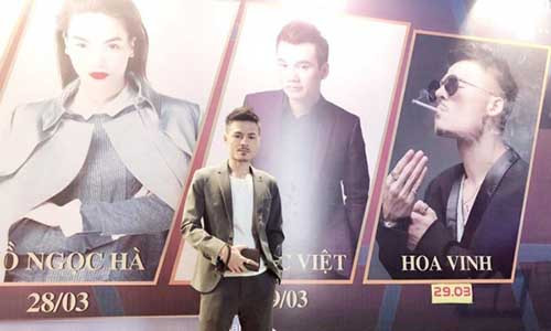 Tấm poster gây tranh cãi của Hoa Vinh.