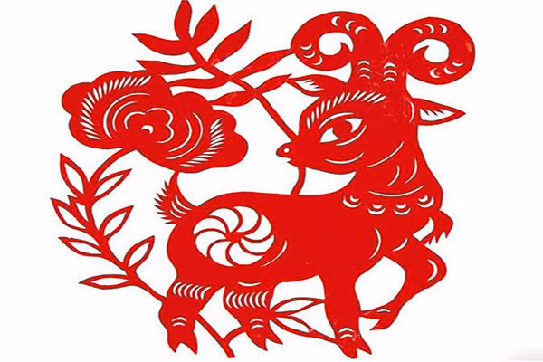 Trong năm Mậu Tuất này, tài vận tuổi Mùi khá bình yên, đặc biệt vào những tháng cuối năm sẽ bất ngờ "dậy sóng" nhờ những cố gắng và nỗ lực của họ. Bên cạnh đó, tuổi Mùi còn gặp được cơ hội tốt giúp họ thay đổi cuộc sống, tạo dựng sự nghiệp vững chắc, ổn định. Nếu may mắn, có khả năng "cá kiếm" được số tiền lớn, đủ để sống sung túc dư dả cho những năm về sau. 