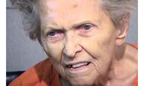 Cụ bà Anna Mae Blessing, 92 tuổi.