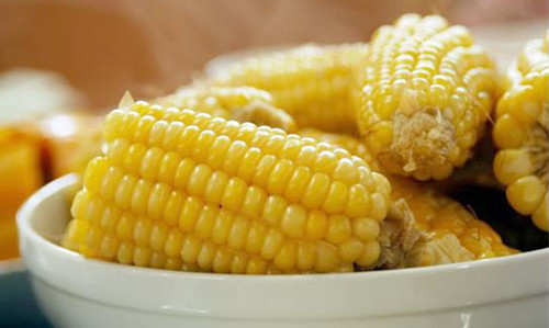 Ngô chứa một loại vitamin cực tốt cho sức khỏe.