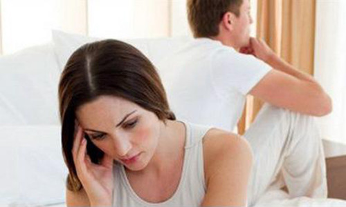 Cứ nhìn từng tảng thịt ngồn ngộn của chồng, tôi không nuốt nổi cơm.