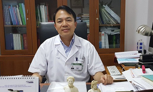 PGS.TS Phạm Bá Nha - Trưởng khoa sản, BV Bạch Mai. Ảnh: Nhật Linh