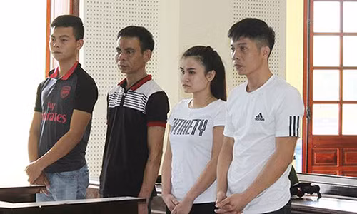 Nhóm đối tượng nhận án phạt tù tại phiên tòa.