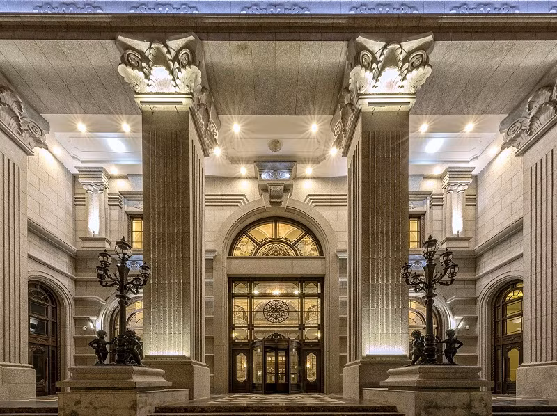 Tan Hoang Minh rot hang ngan ti dong cho nhung vat lieu xa xi