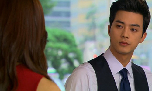 Vo bo nha ra di sau con thinh no tu me chong