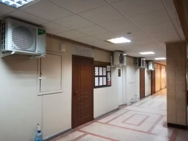 Cách lắp điều hòa ngược đời.