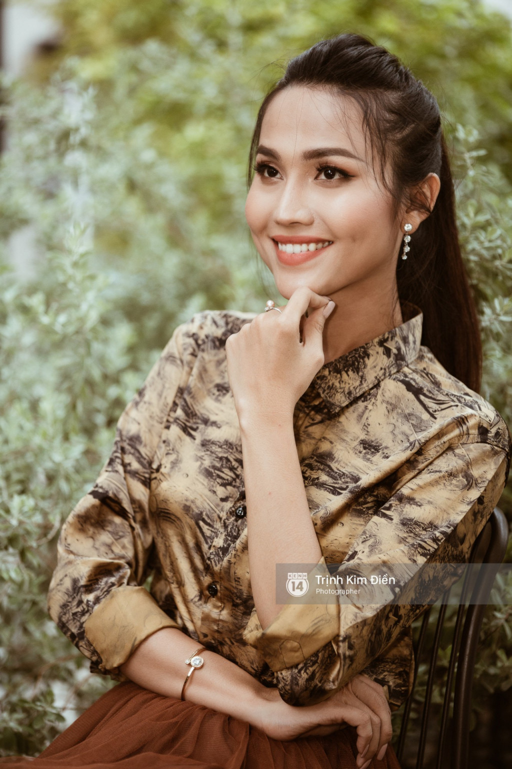 Cuối năm 2016 cô tích góp đủ số tiền để phẫu thuật bộ phận sinh dục trở thành con gái thật sự. Cầm trên tay tờ giấy cam kết với dòng chữ "tôi xin chịu trách nhiệm với mọi tai nạn nào xảy ra", cô luôn nghĩ về ba mẹ và sợ ca mổ bất thành cô sẽ không gặp được họ. Nhiều lúc cô chùn bước, nhưng niềm khao khát là con gái trỗi dậy mãnh liệt giúp cô vững tin. Hoài Sa được sinh ra lần nữa nhưng với giới tính khác, là nữ. Trải qua ba lần phẫu thuật, Hoài Sa bị ảnh hưởng sức khỏe nhiều nên luôn chú ý đến chế độ tập luyện. Cô chạy bộ 30 phút mỗi ngày, ngồi thiền. Cô ăn nhiều rau củ quả, uống đủ nước, hạn chế đường béo và rượu bia; sinh hoạt, ngủ nghỉ điều độ để giữ gìn vóc dáng và làn da đẹp.