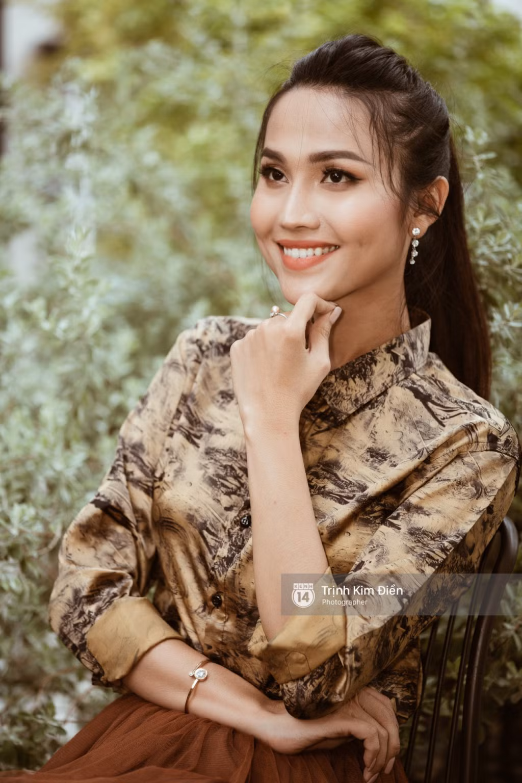 Cuối năm 2016 cô tích góp đủ số tiền để phẫu thuật bộ phận sinh dục trở thành con gái thật sự. Cầm trên tay tờ giấy cam kết với dòng chữ "tôi xin chịu trách nhiệm với mọi tai nạn nào xảy ra", cô luôn nghĩ về ba mẹ và sợ ca mổ bất thành cô sẽ không gặp được họ. Nhiều lúc cô chùn bước, nhưng niềm khao khát là con gái trỗi dậy mãnh liệt giúp cô vững tin. Hoài Sa được sinh ra lần nữa nhưng với giới tính khác, là nữ. Trải qua ba lần phẫu thuật, Hoài Sa bị ảnh hưởng sức khỏe nhiều nên luôn chú ý đến chế độ tập luyện. Cô chạy bộ 30 phút mỗi ngày, ngồi thiền. Cô ăn nhiều rau củ quả, uống đủ nước, hạn chế đường béo và rượu bia; sinh hoạt, ngủ nghỉ điều độ để giữ gìn vóc dáng và làn da đẹp.