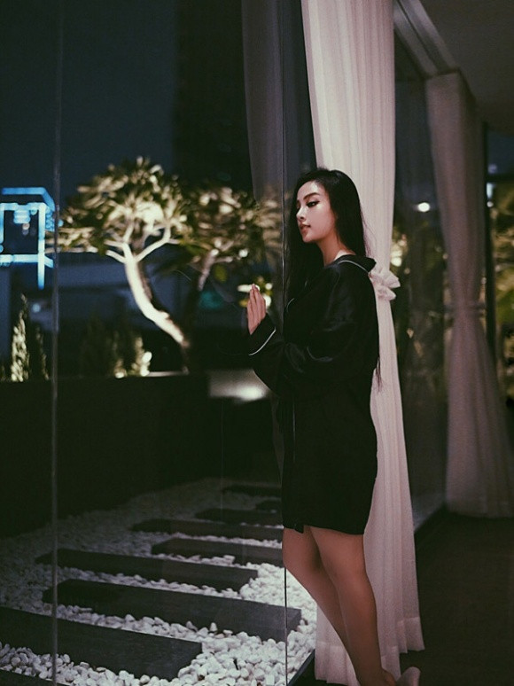 Huyền Baby nhiều lần khoe không gian sống sang chảnh của mình.