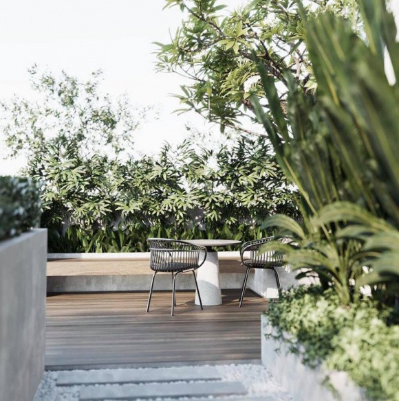 Được biết, căn hộ của vợ chồng Huyền Baby nằm ở trung tâm quận 1, trị giá gần 5 triệu USD (khoảng gần 114 tỉ đồng). Tầng 1, Huyền Baby tận dụng làm nơi kinh doanh, từ tầng hai là không gian sống của gia đình cô. Qua ảnh, có thể thấy nội thất trong căn hộ rất sang trọng, hiện đại. Trong đó, những góc nhà được Huyền Baby ưa thích nhất trong căn hộ là phòng khách và phòng để đồ hiệu.