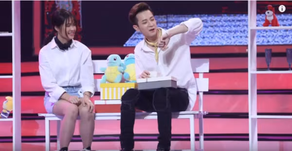 Ngọc Hưng và cô gái tỏ tình Đỗ Thị Định.