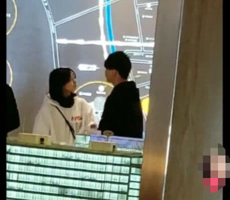 Trinh Sang va ban trai thieu gia mua nha song chung?