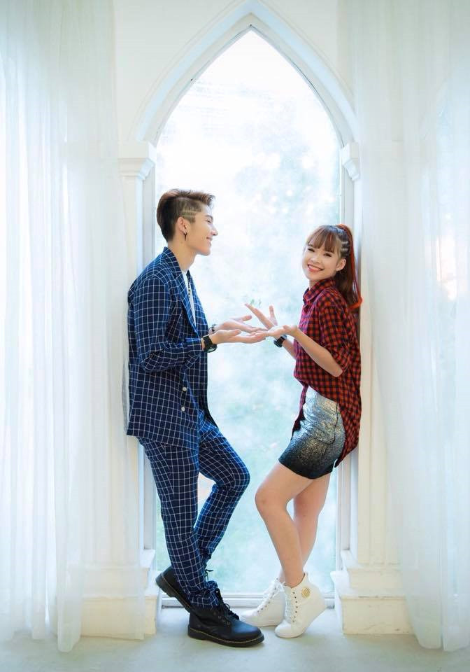 Trong sự nghiệp của mình, Khởi My từng đoạt nhiều giải thưởng âm nhạc. Sau khi đoạt giải nhất Tiếng ca học đường năm 2007 khi mới 17 tuổi, cô làm MC cho một kênh giải trí về giới trẻ rồi bắt đầu sự nghiệp ca hát. Các giải thưởng khác như quán quân Gương mặt thân quen năm 2013, giải MV của năm tại Zing Music Awards 2013 cho MV Gửi cho anh (cùng Kelvin Khánh), Top 30 gương mặt trẻ nổi bật nhất Việt Nam (30 Under 30) năm 2014 do Forbes Việt Nam bình chọn...