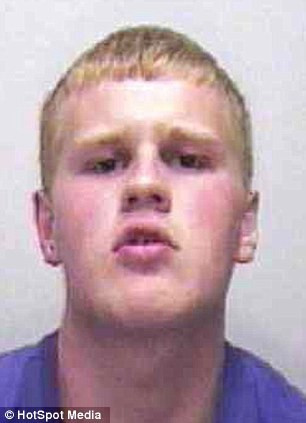 Nam sinh phe thuoc gio tro doi bai voi ong lao tan tat