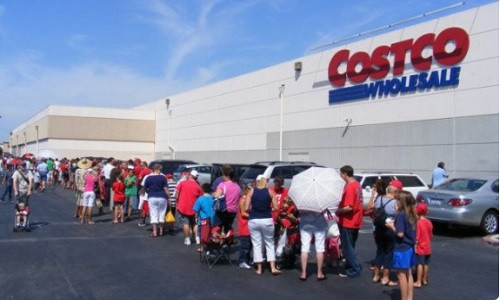 Costco là hãng bán lẻ lớn thứ hai toàn cầu (chỉ sau Walmart) với 700 cửa hàng
