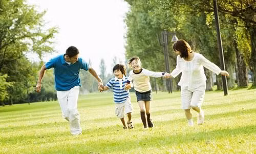 Vợ trẻ, chồng già, gia đình có hạnh phúc? Vo tre, chong gia, gia dinh co hanh phuc?