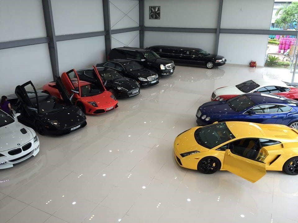 Dàn siêu xe của vị đại gia Hiệp "gas". Ảnh: VK