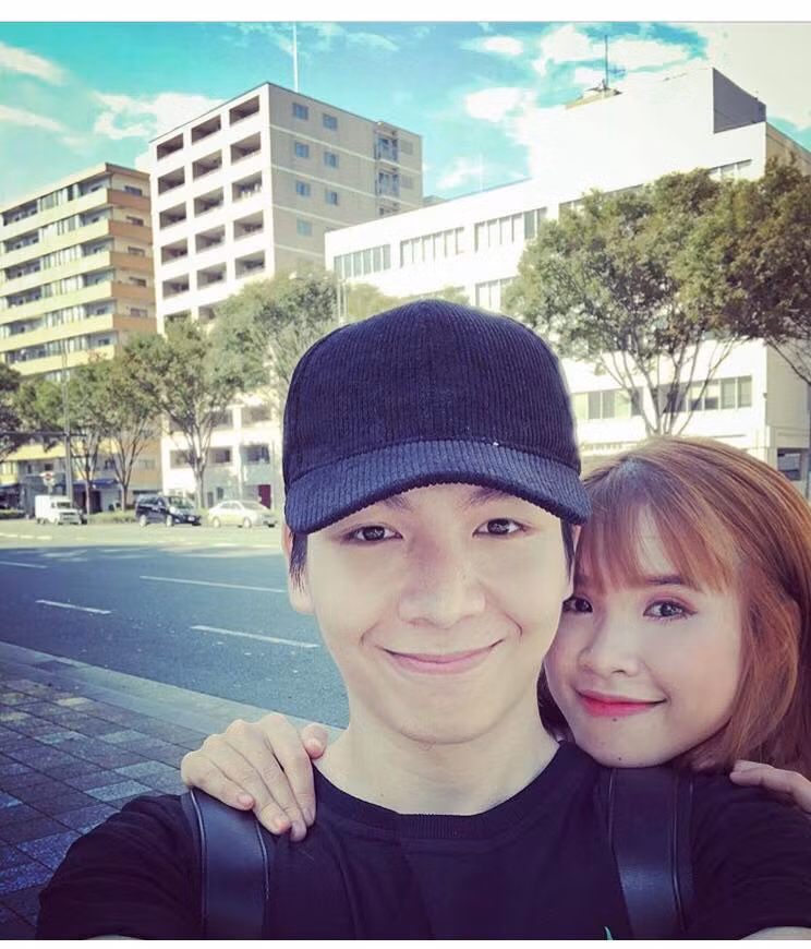 Cả hai thường xuyên đi chơi, đi du lịch cùng nhau.