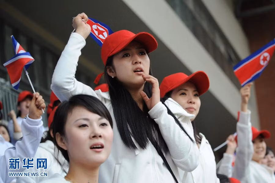 Đội cổ vũ Triều Tiên tại Đại hội Thể thao Đông Á lần thứ 6 tại Thiên Tân, Trung Quốc. (Ảnh: Tân Hoa xã)