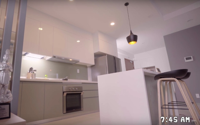 Phòng bếp với cách bài trí vô cùng mát mắt và không kém phần hiện đại.