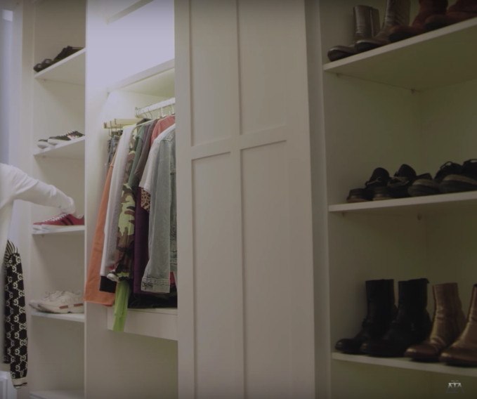 Giày hàng hiệu của Tùng đến từ các nhãn hàng nổi tiếng.