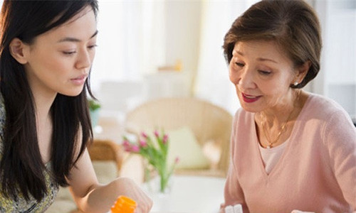 Mẹ chồng tương lai "bật đèn xanh" và mong muốn tôi có bầu trước khi cưới (ảnh minh họa: IT)