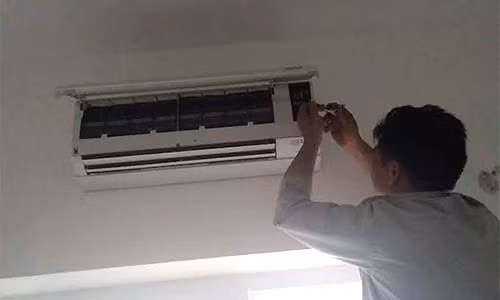 Nhiều người có thói quen máy điều hòa đang chạy tốt quyết không bảo dưỡng và chỉ gọi thợ khi máy gặp trục trặc.