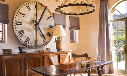 Cam ky treo dong ho khien gia chu ngheo mat van