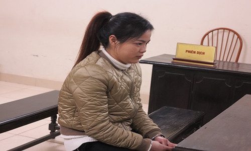 Bị cáo Trần Thị Vân tại phiên tòa xét xử.