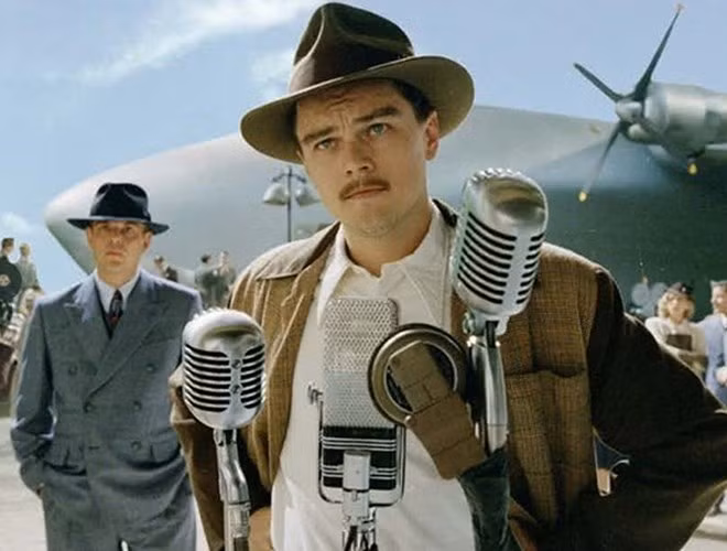 Mặc dù là một tỷ phú thuộc thế hệ trước nhưng độ chơi “ngông” của Howard Hughes vẫn không hề kém cạnh các đại gia của thế kỷ 21.