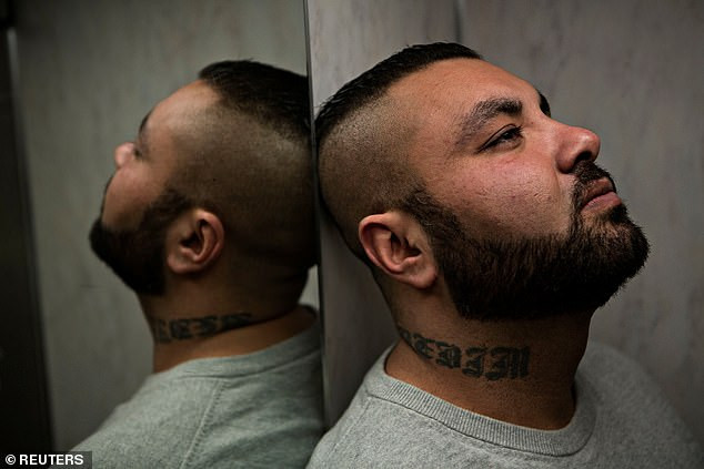 Trum ma tuy hom truoc ra sach ve mafia, hom sau bi ban chet tren pho