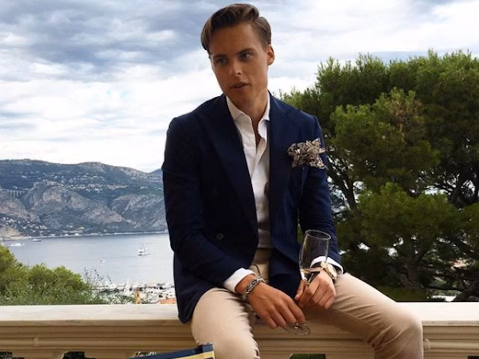 25 tuổi: Gustav Witzoe Tổng giá trị tài sản: 2,5 tỷ USD Quốc gia: Na Uy Nguồn gốc tài sản: tự thân Vị trí: Cổ đông, Salmar