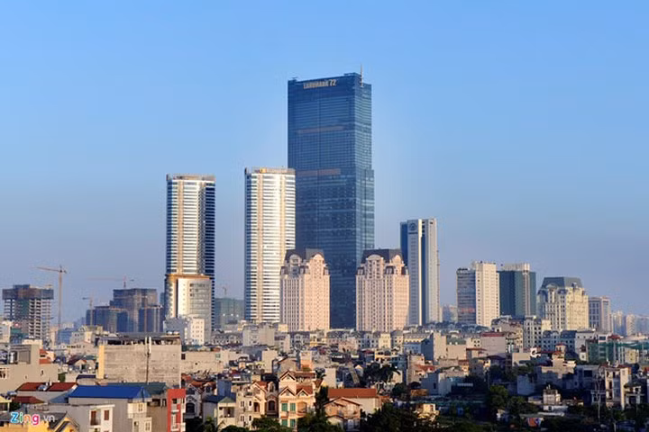 Saigon Center 2 tại Quận 1, TP HCM có chiều cao 193.7 mét gồm 45 tầng do Keppel Land Vietnam đầu tư 160 triệu USD. (Ảnh: kientaovietco)