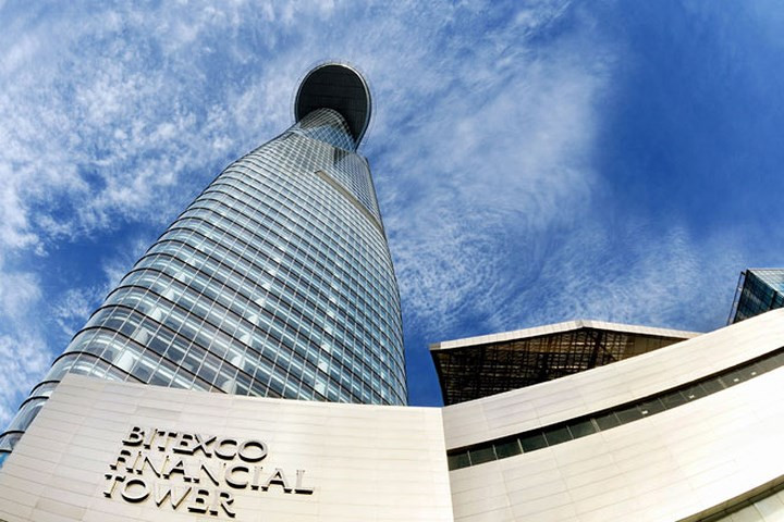 Tòa nhà Bitexco Financial Tower tại Quận 1, TP HCm có chiều cao 262 mét với 68 tầng. Dự án do Tập đoàn Bitexco làm chủ đầu tư với số vốn 400 triệu USD. (Ảnh: Zing)