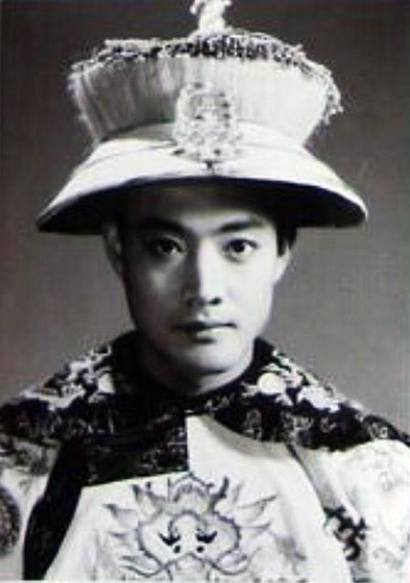 Ba nam phu dep trai nhat 